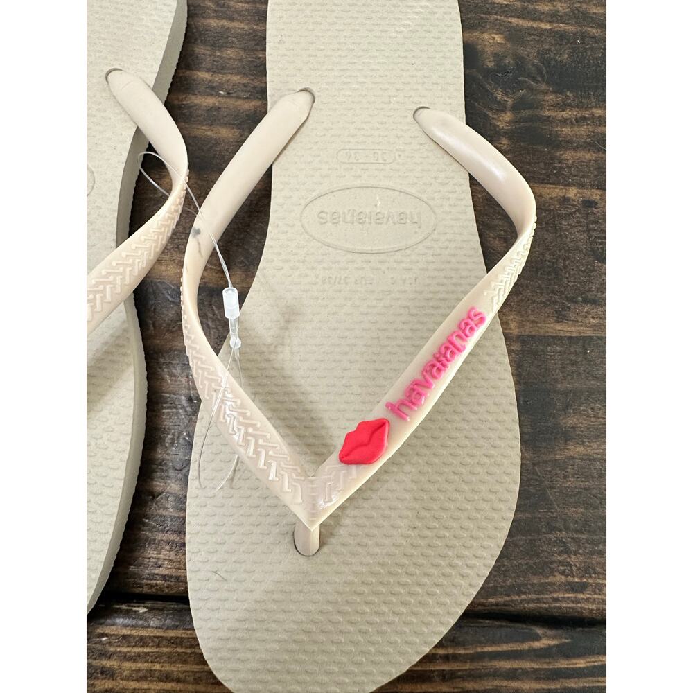 Havaianas Sand Grey red lips flip flops size 35/36 NWT - Picture 2 of 3